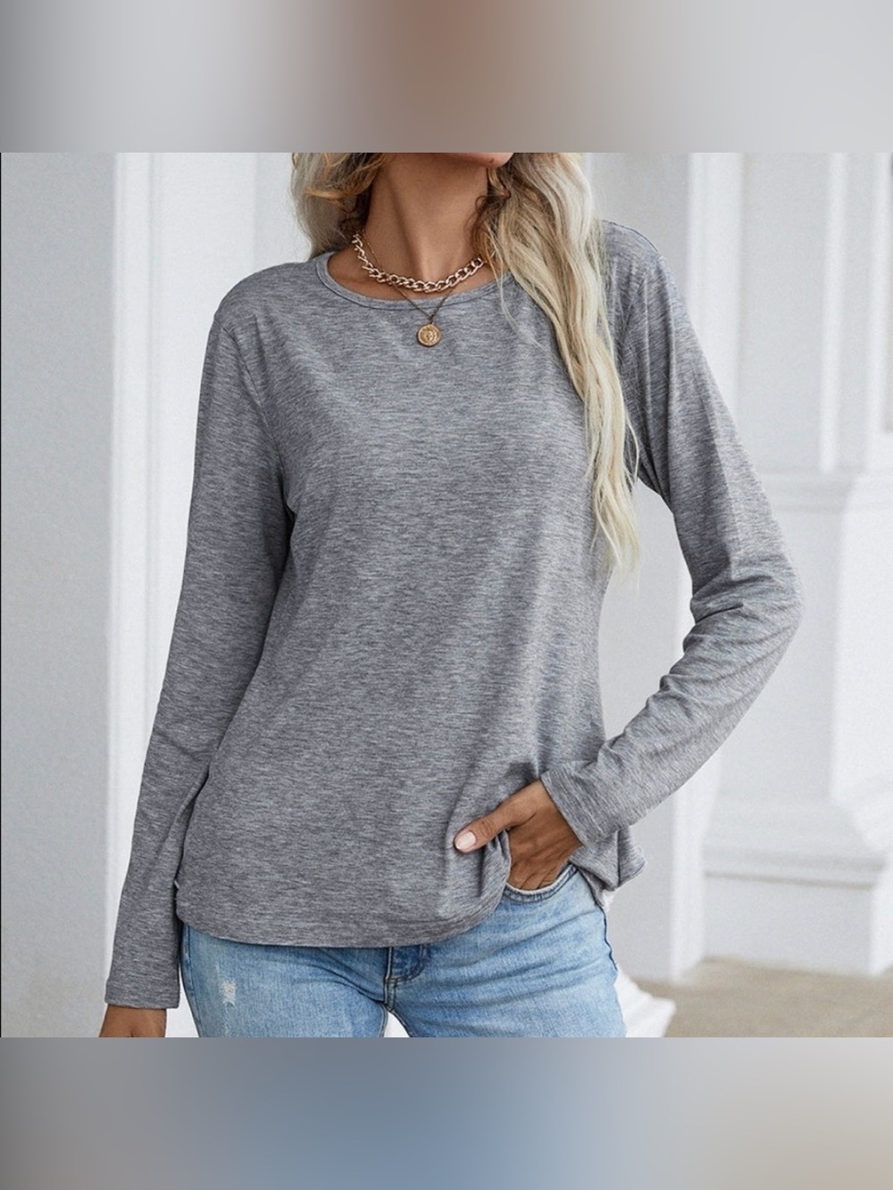 NWOT Women’s Long Sleeve Lace Back Top - Gray - Picture 2 of 4